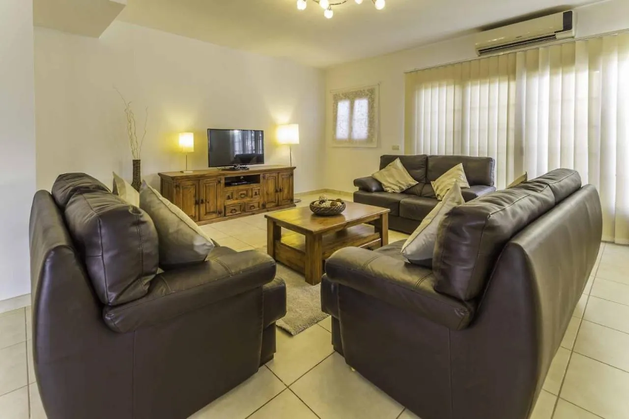 Villa Azure - Lh122 By Villas Now Ltd Playa Blanca  Spain