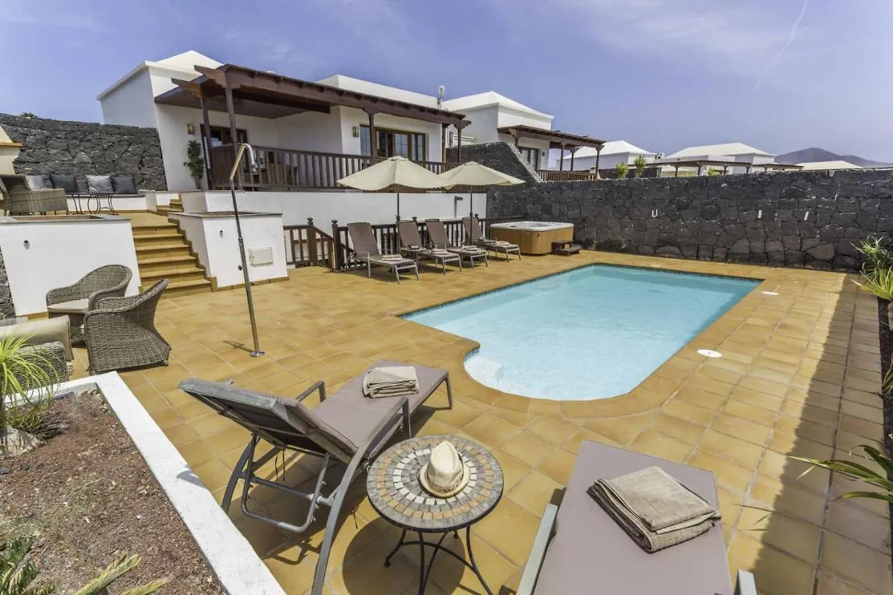 Villa Azure - Lh122 By Villas Now Ltd Playa Blanca